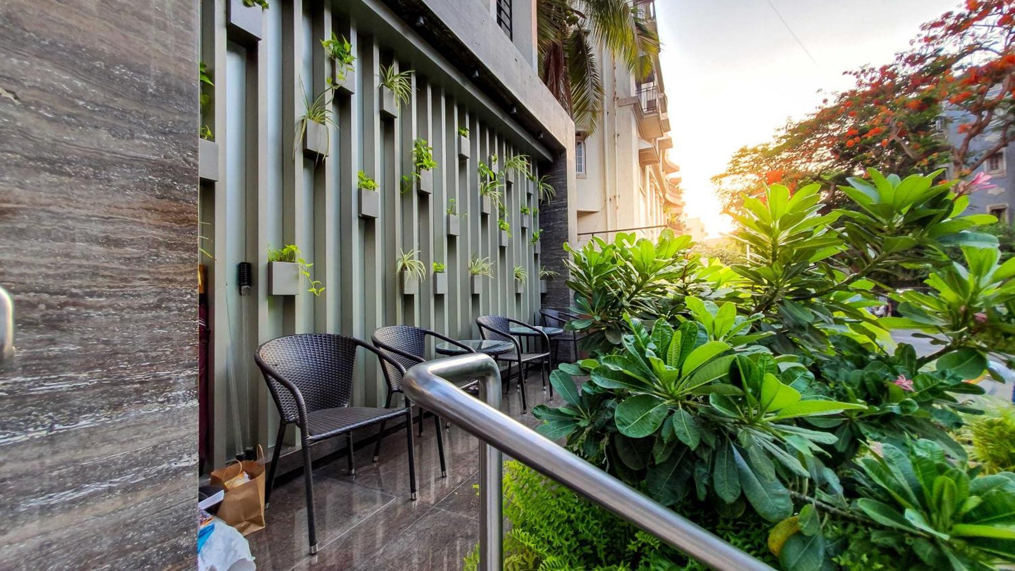 Hotel Godwin - Colaba Mumbai Eksteriør bilde