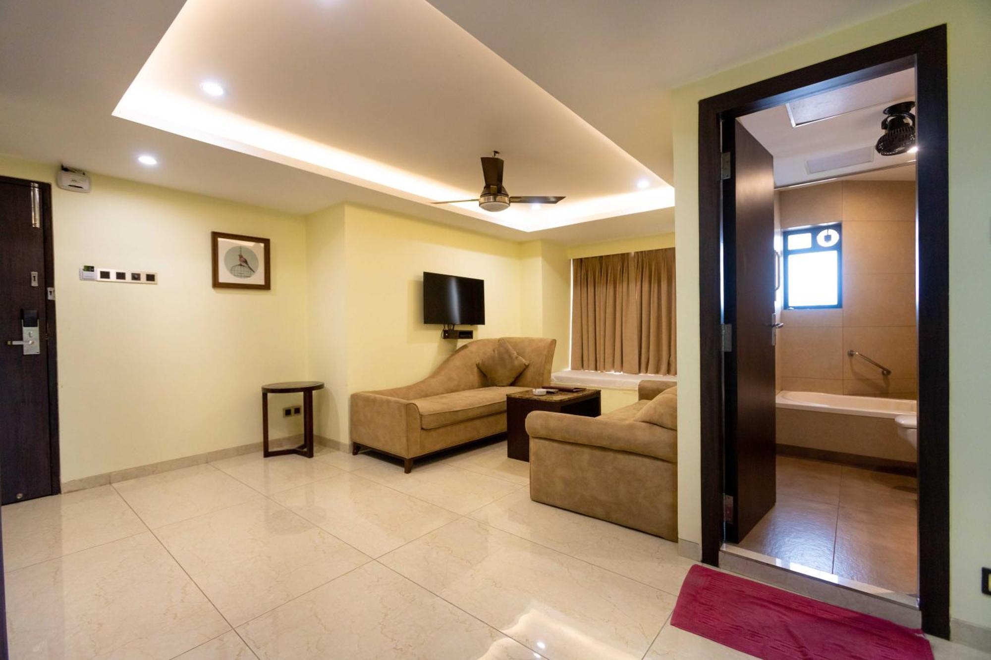Hotel Godwin - Colaba Mumbai Eksteriør bilde