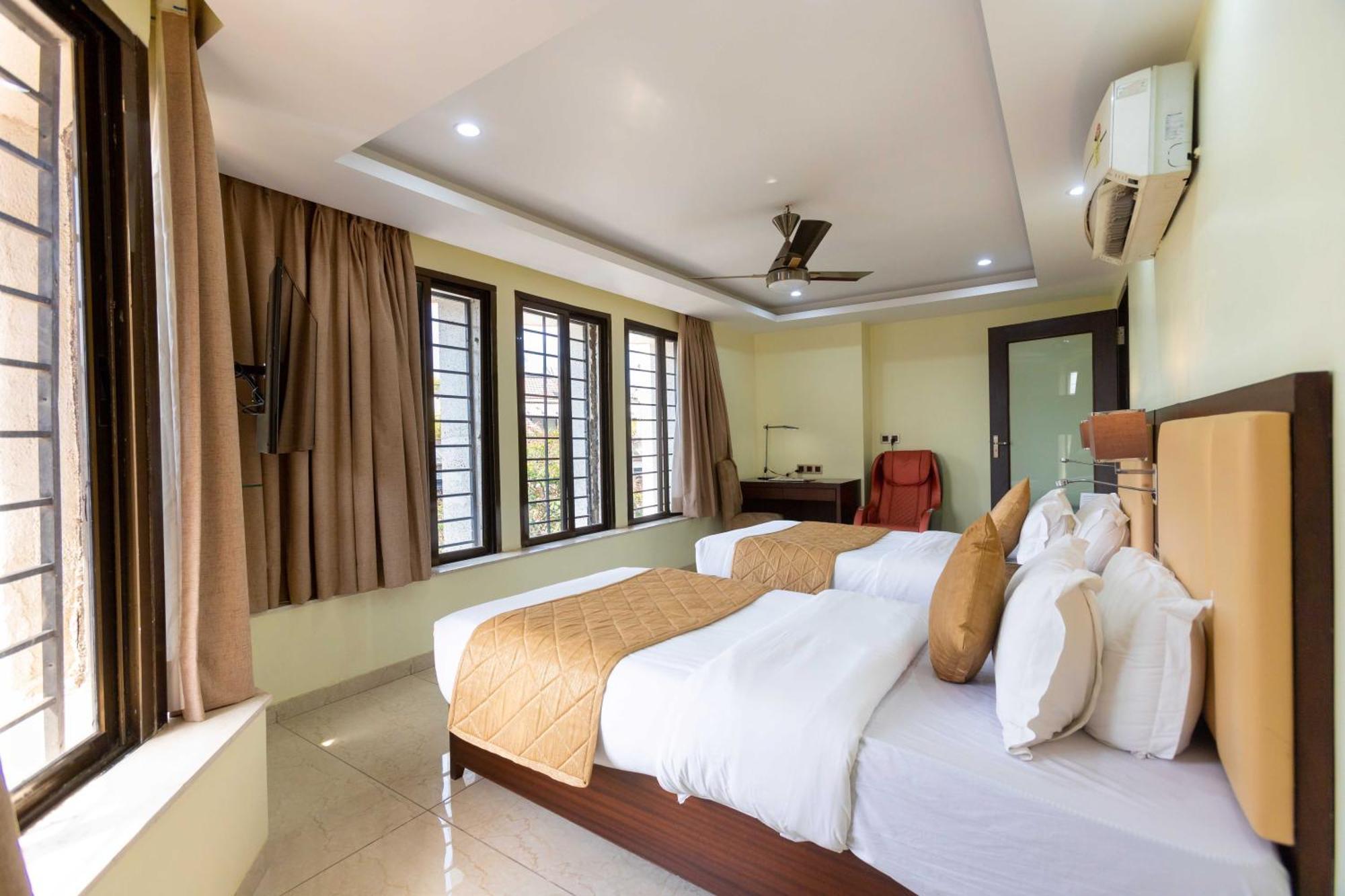 Hotel Godwin - Colaba Mumbai Eksteriør bilde