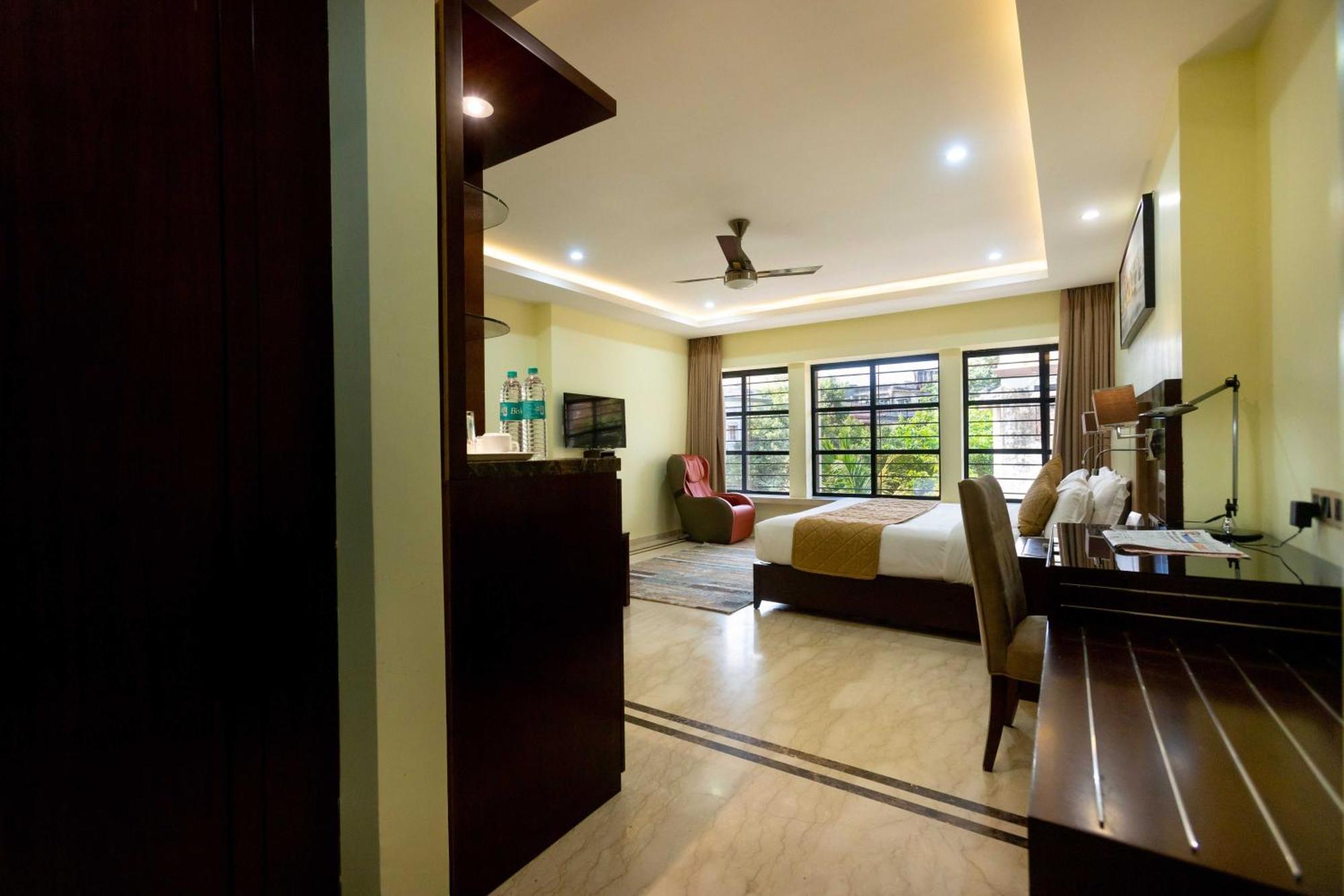 Hotel Godwin - Colaba Mumbai Eksteriør bilde
