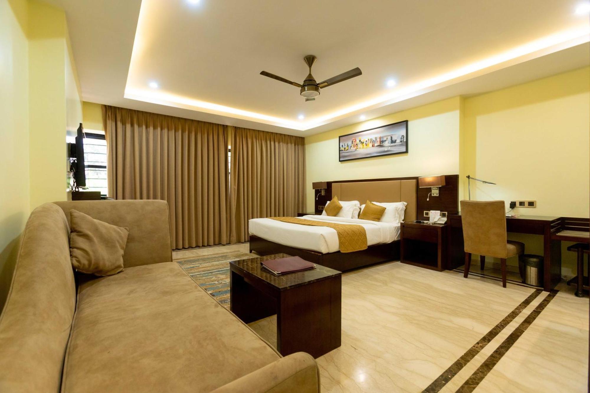 Hotel Godwin - Colaba Mumbai Eksteriør bilde