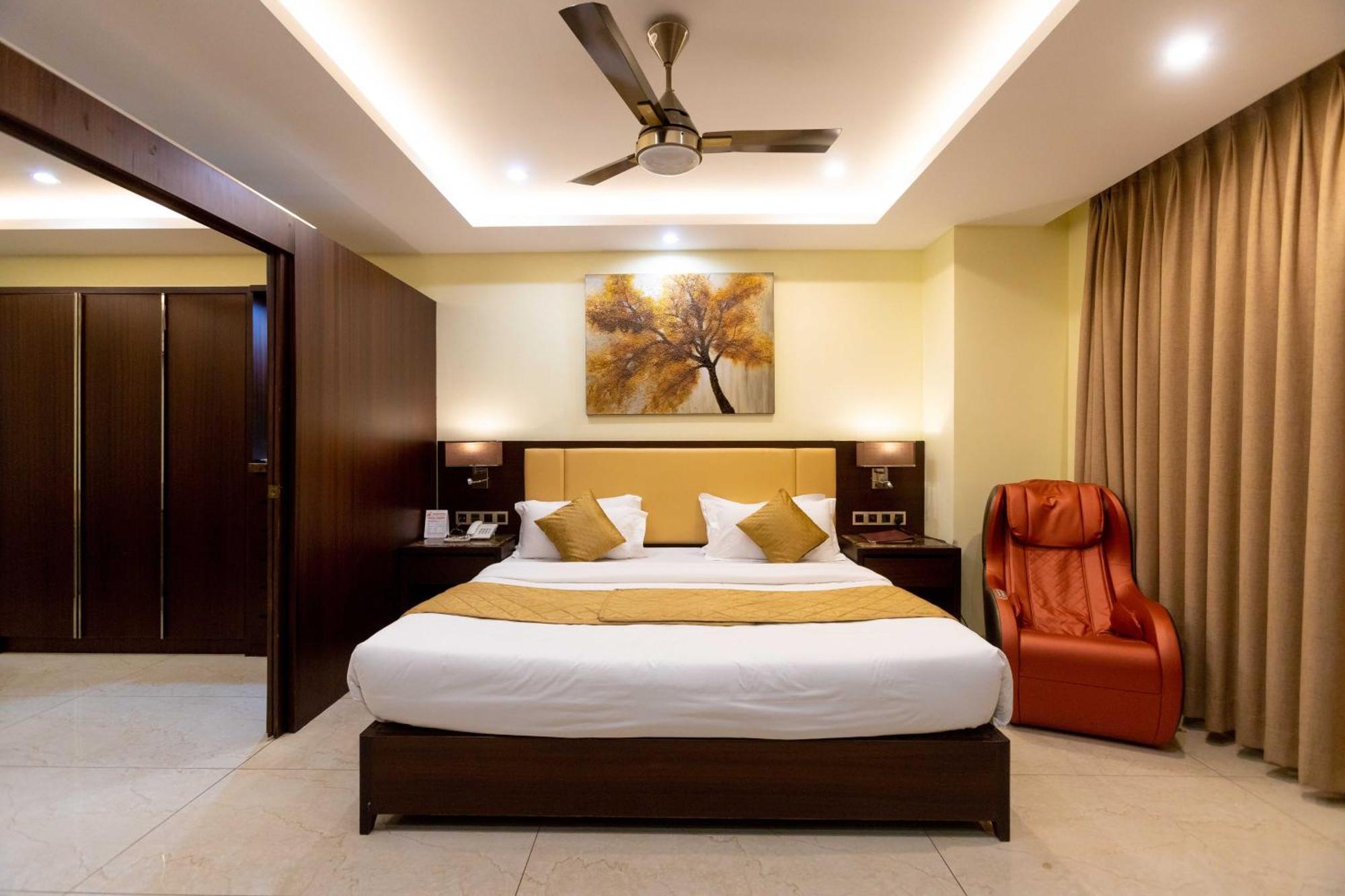 Hotel Godwin - Colaba Mumbai Eksteriør bilde