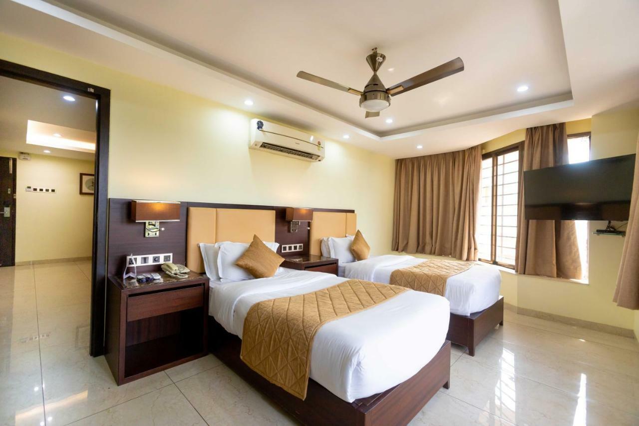 Hotel Godwin - Colaba Mumbai Eksteriør bilde