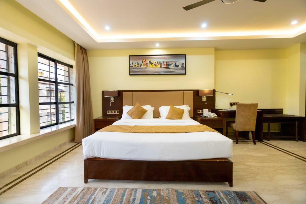 Hotel Godwin - Colaba Mumbai Eksteriør bilde